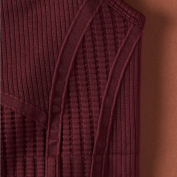 Fabletics Seamless Low Impact Open Back Bra - Picture 3 of 10